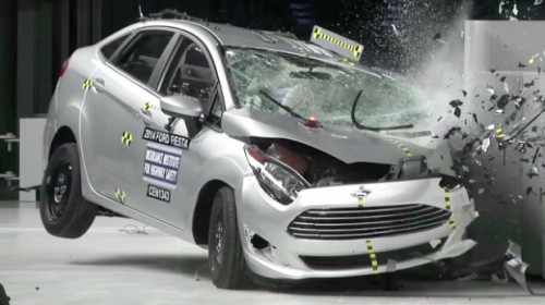 140121164011-iihs-small-car-crash-test-00001705-620x348